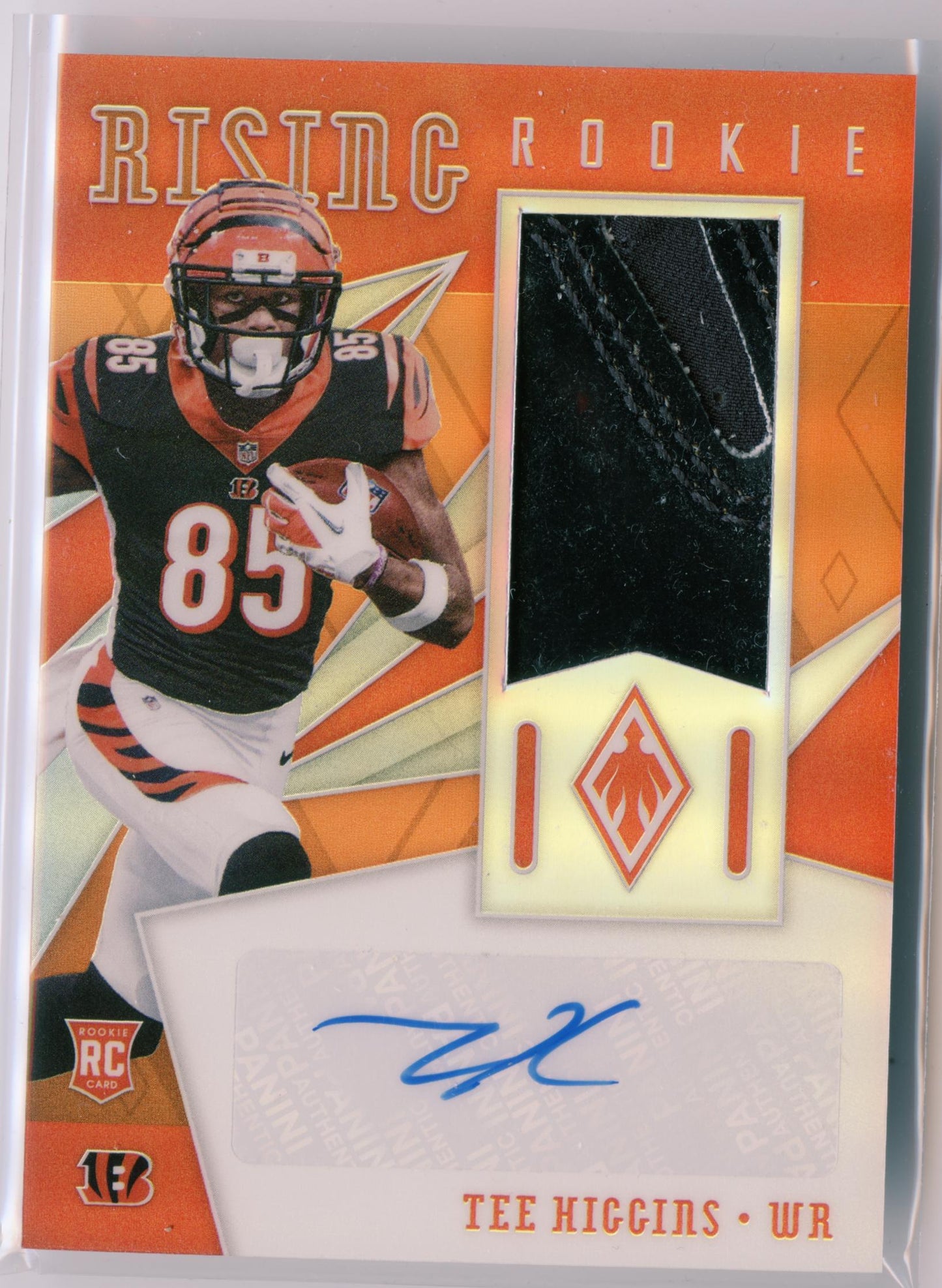 2020 Panini Phoenix Tee Higgins Rising Rookie Material Gloves Auto #/75 Bengals